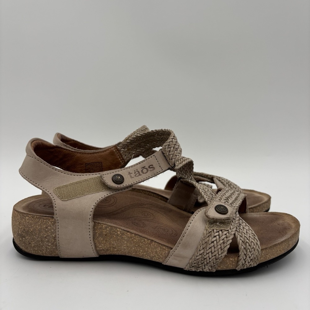 Taos Trulie Sandals Womens Size 8-8.5 Beige Cork Wedge Braided Leather Comfort
